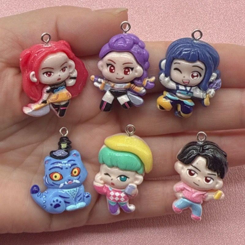Resin Art Store - 10 Stück Cartoon-Anhänger aus Kunstharz, DIY-Schmuckherstellung,