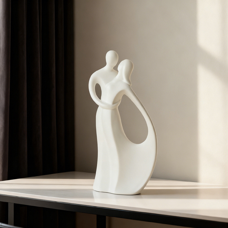 Resin Art Wedding Gift - Nordische Keramik-Skulptur von Umarmendem Paar Moderne